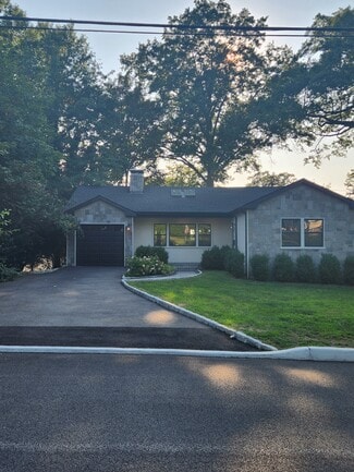 2 Highland Dr, Ardsley, NY 10502