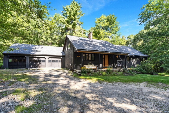 36 Venable Rd, Harrisville, NH 03450 - photo 3