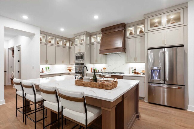 210 Navarro unit 36555585, Boerne, TX 78006 - photo 7