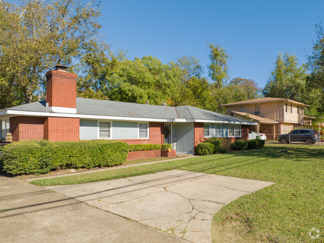 Ranch-style homes in Forest Park feature expansive, flat floor plans.