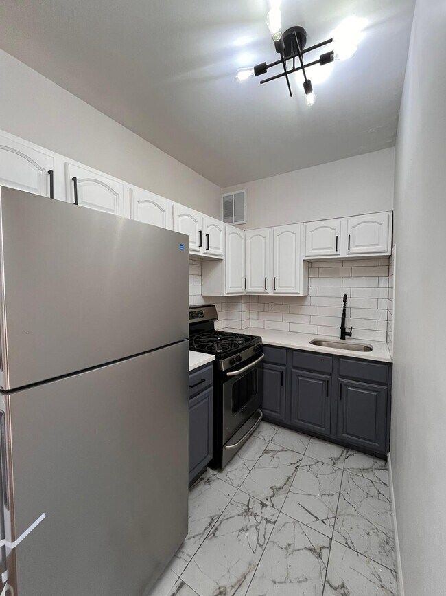 117 Wade St unit 4G, Jersey City, NJ 07305 - photo 2