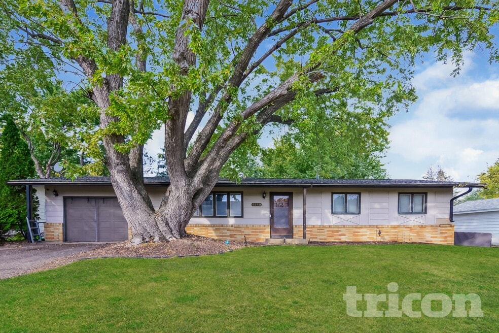 8140 49th Ave N, New Hope, MN 55428 - photo 1