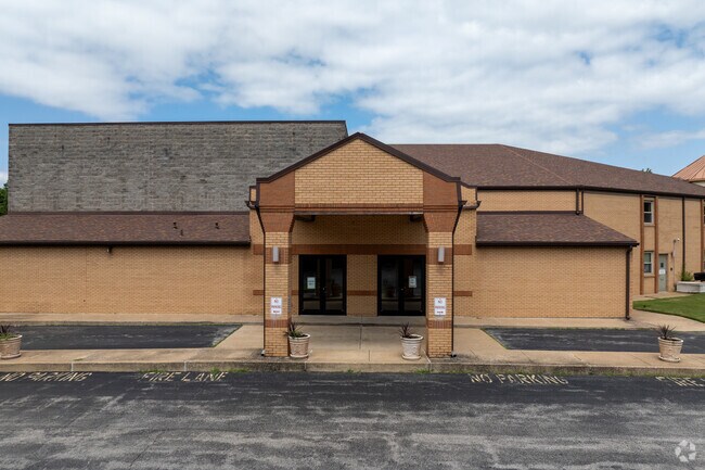 St. Louis Unified School serves students in the Bellefontaine area.