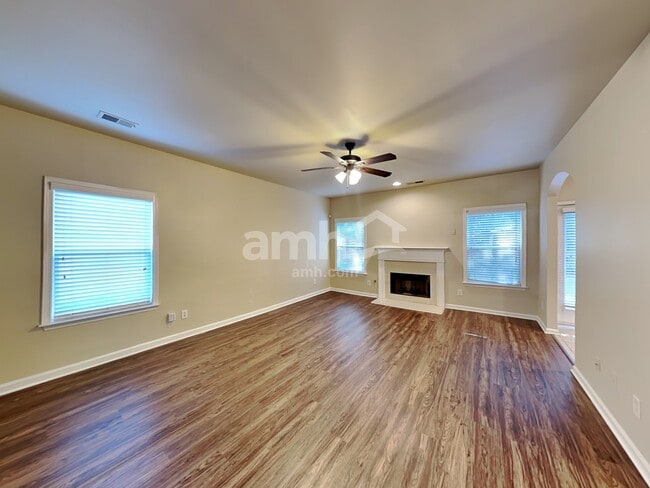 5177 Rosewood Place, Fairburn, GA 30213 - photo 3