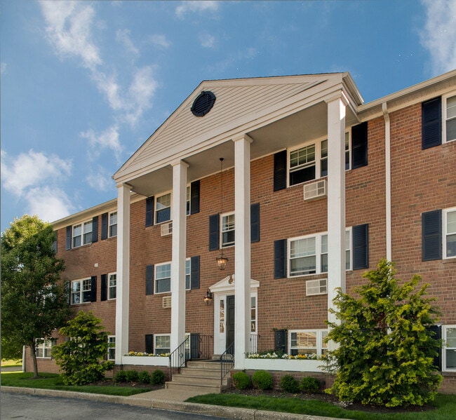 Wayne Manor, Wayne, PA 19087 - photo 5