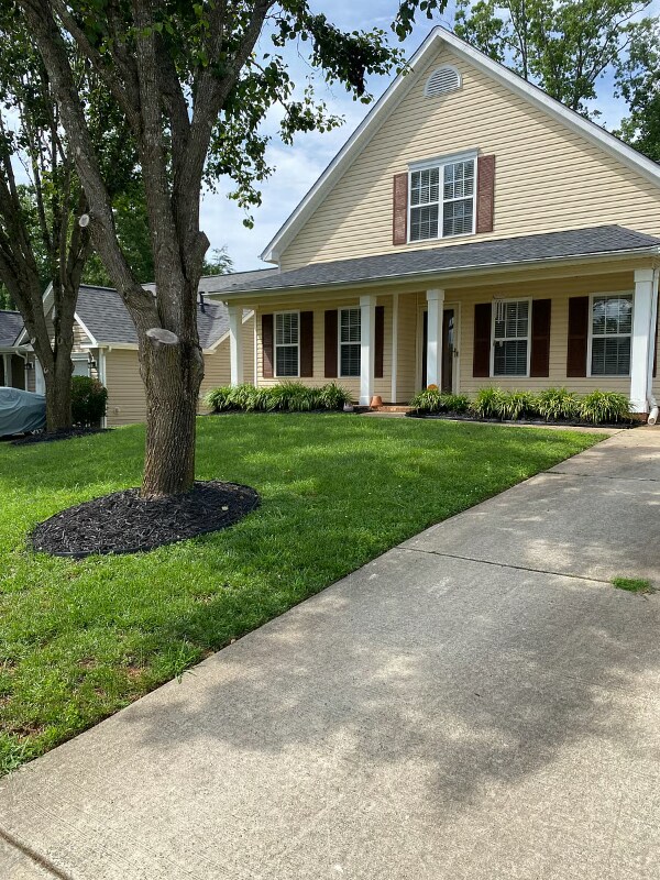 5870 Timbertop Ln, Charlotte, NC 28215