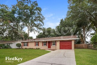 6522 Dorchester Rd, Lakeland, FL 33809
