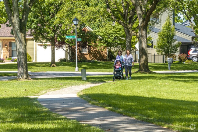 Residents of Stonehedge enjoy safe streets and sidewalks for walking or running.