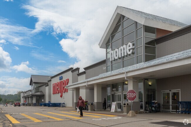 Meijer in Stevensville is the closest big-box grocery for residents of Vineland.