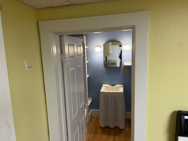 1 Pomfret Rd unit 2B, Brooklyn, CT 06234 - photo 4