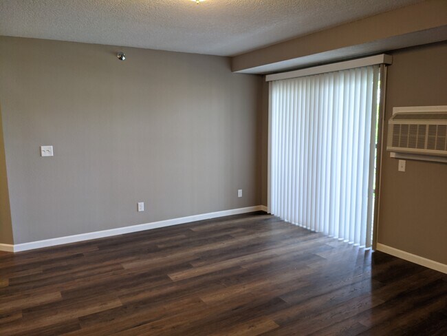 Lakeview Apartments, Albert Lea, MN 56007 - photo 2