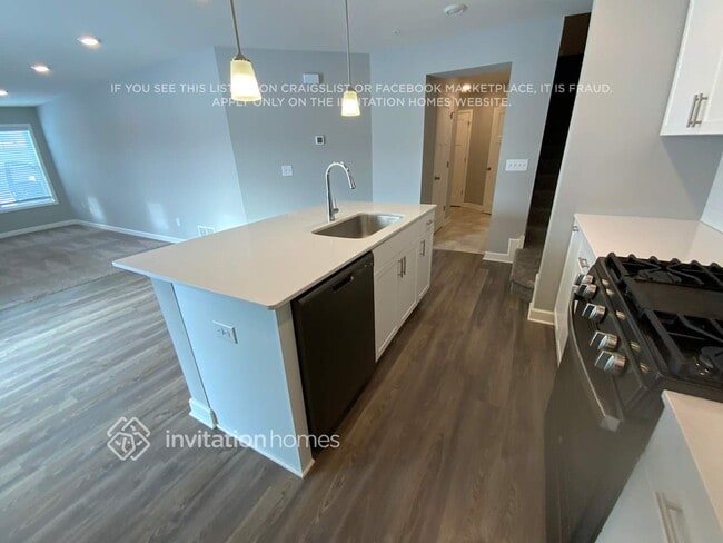 10900 Everest Place N, Maple Grove, MN 55369 - photo 3