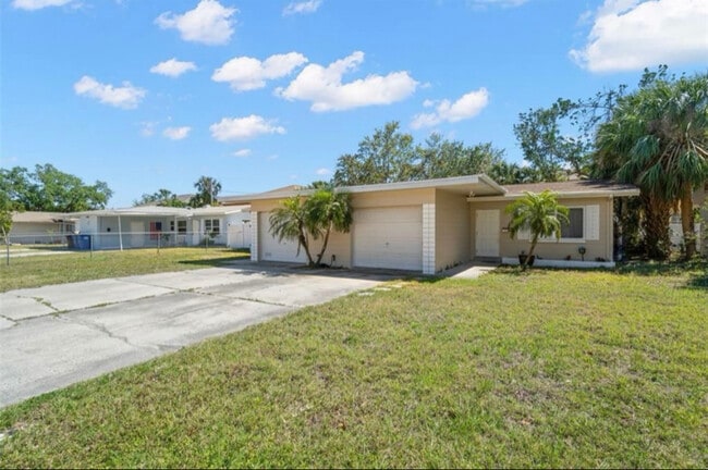 185-187 38th Ave SE unit 187, St. Petersburg, FL 33705 - photo 2