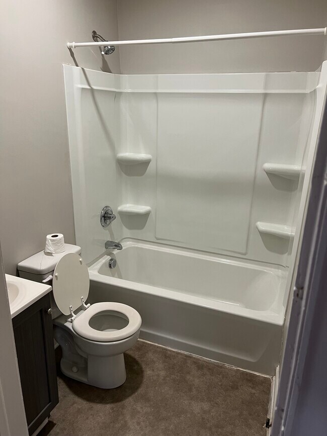 1614 Arlington Ave unit 4, Des Moines, IA 50314 - photo 7