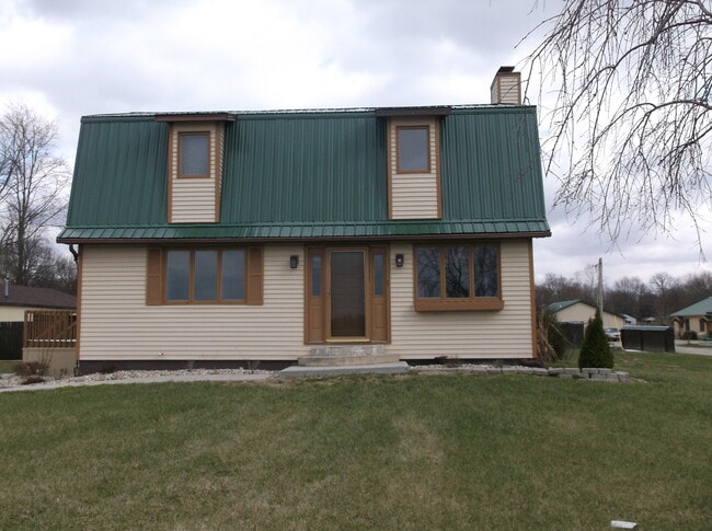 8362 S Us Highway 41, Terre Haute, IN 47802 - photo 2