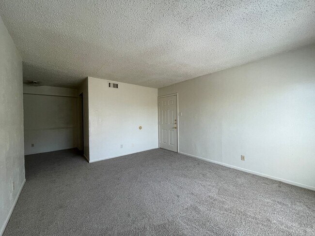 4306 Lake Rd unit 2, Killeen, TX 76543 - photo 4