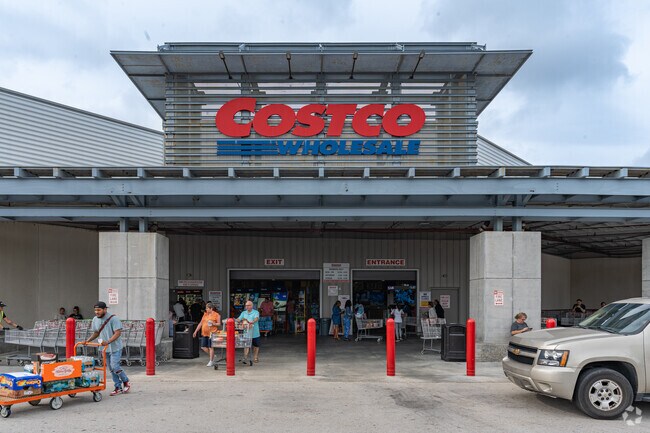 The Costco is a Biscayne Highland hotspot on any weekday afternoon.