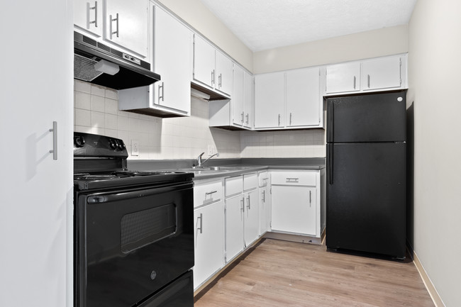 1BR Kitchen