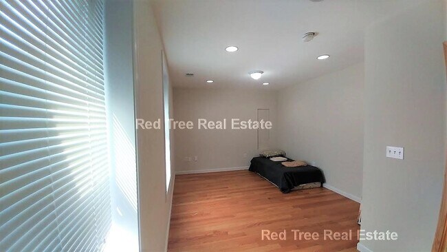10 Moreland St unit 2, Roxbury, MA 02119 - photo 5