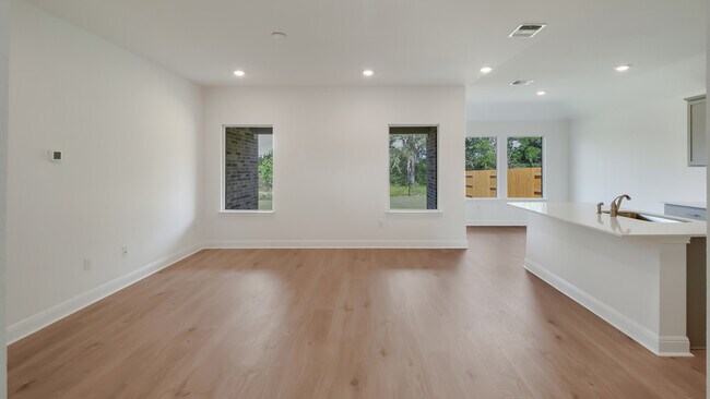 540 Tekoa Dr, Georgetown, TX 78628 - photo 4