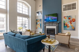 5151 Verde Valley Ln, Dallas, TX 75254