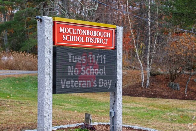 Moultonborough Central School is a welcoming, close-knit community school surrounded by the natural beauty of New Hampshire’s Lakes Region.
