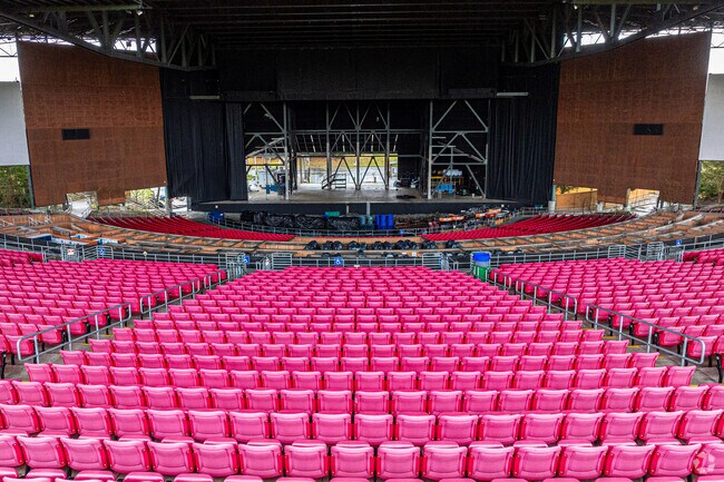 Auburn's White River Amphitheater hosts top rock festivals by the water.