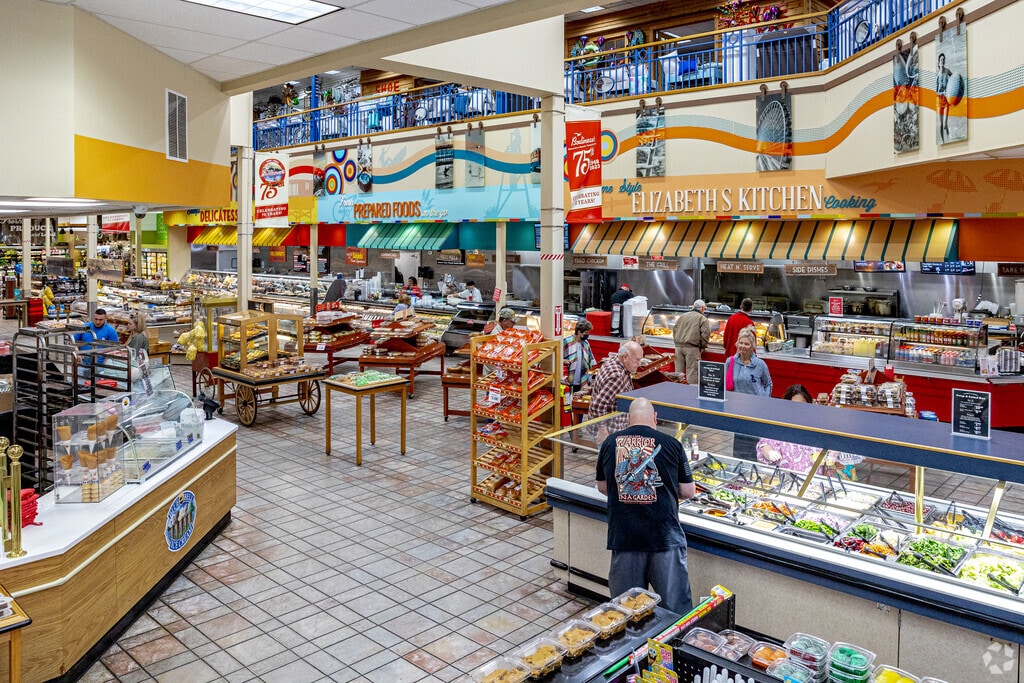 There is a food court at Boulineau's Foods Plus in North Myrtle Beach.
