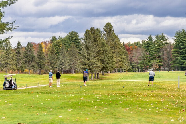 Intervale Country Club is just south of the Hooksett neighborhood for residents.