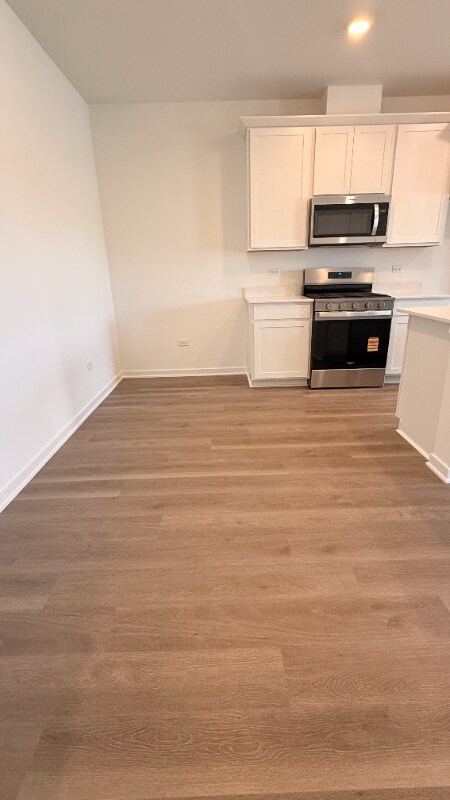 2242 Barbera Dr, Oswego, IL 60543 - photo 7