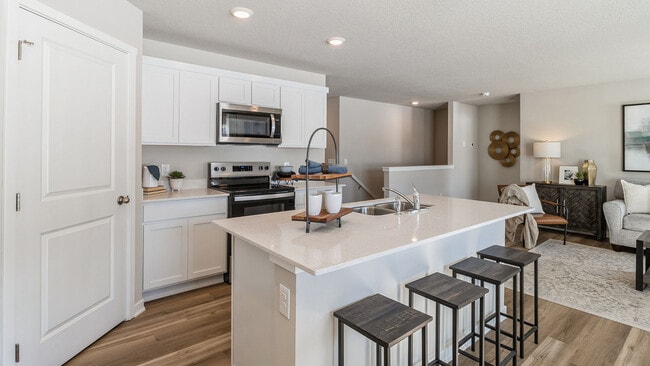 2379 Highview Terrace, Shakopee, MN 55379 - photo 5