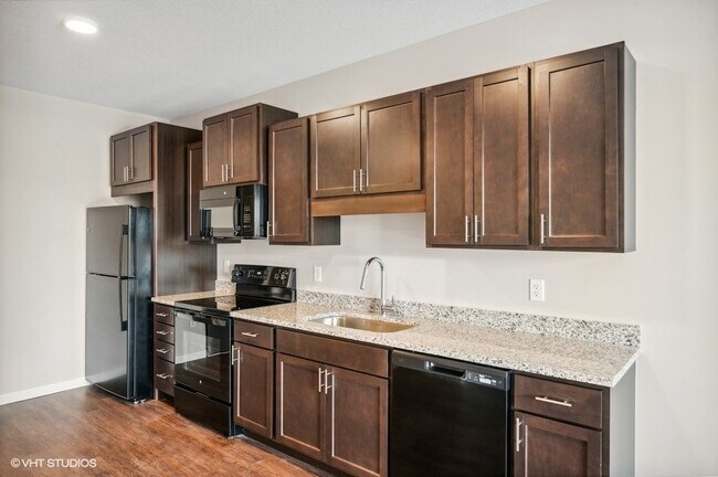 The Hollows, Saint Paul, MN 55130 - photo 2