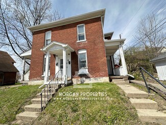 820 W Howard St, Muncie, IN 47305