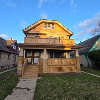 3864 N 6th St, Milwaukee, WI 53212
