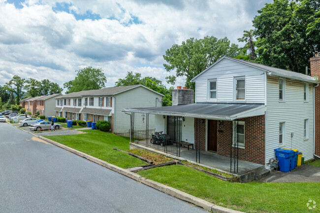 A variety of townhomes and modest single family homes are found in Bressler.