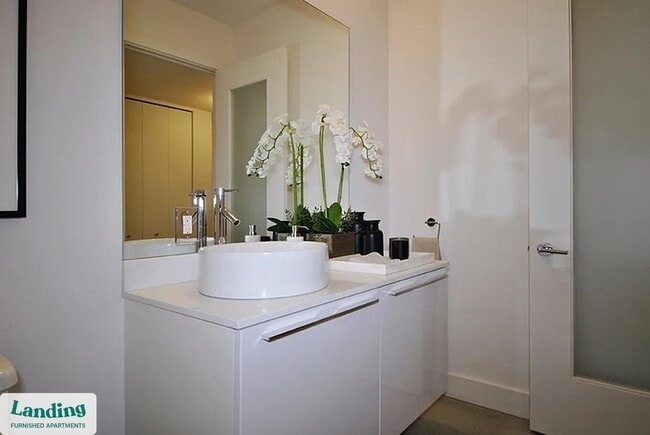 1210 Morse Ave unit 59, Royal Oak, MI 48067 - photo 2