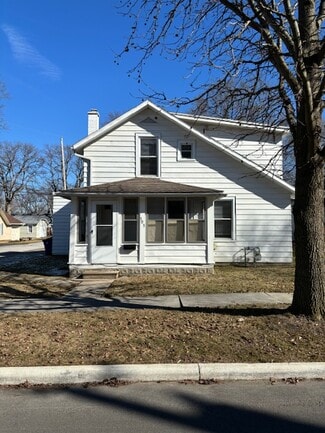 303 S Summit St, Bowling Green, OH 43402