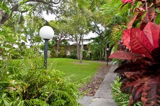 19216 NE 25th Ave, Miami, FL 33180