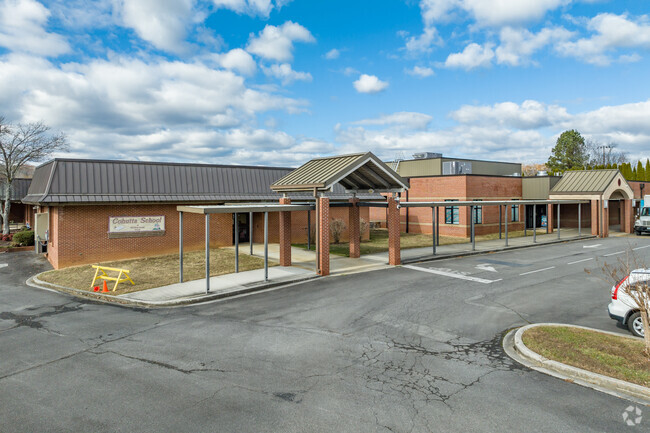 Cohutta Elementary School has 319 students.