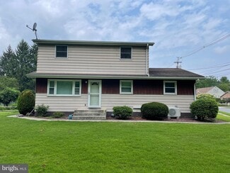 484 Pennsylvania Ave, Chambersburg, PA 17201