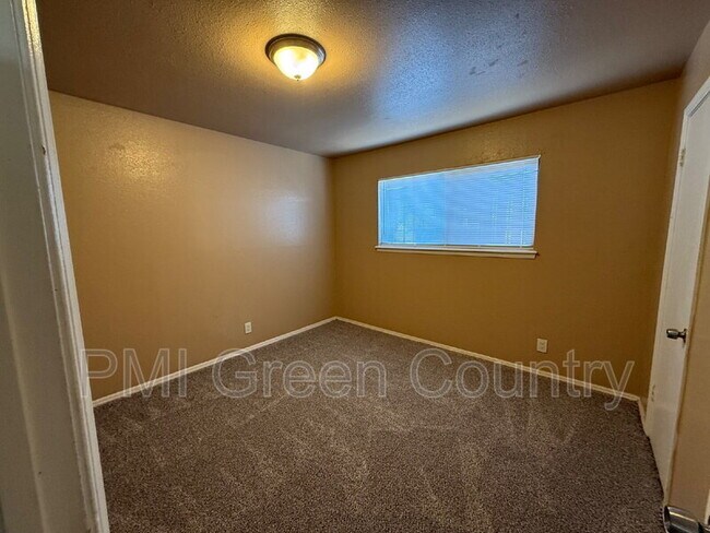 917 N Yale Ave unit 101, Tulsa, OK 74115 - photo 5