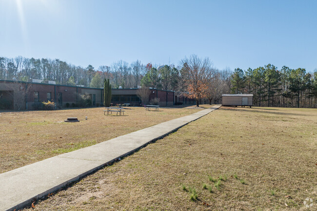 CW Davis Middle School has a 14 to 1 student-teacher ratio.