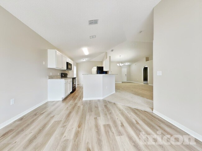 4468 Woodley Creek Rd, Jacksonville, FL 32218 - photo 5