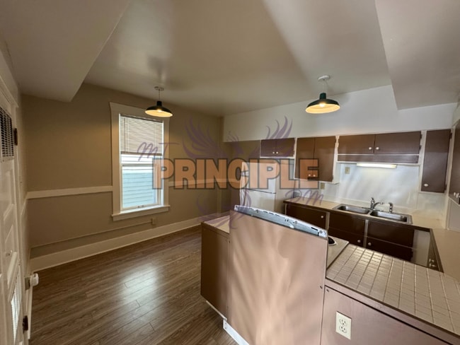 214 E 3rd St unit 1, Anaconda, MT 59711 - photo 2