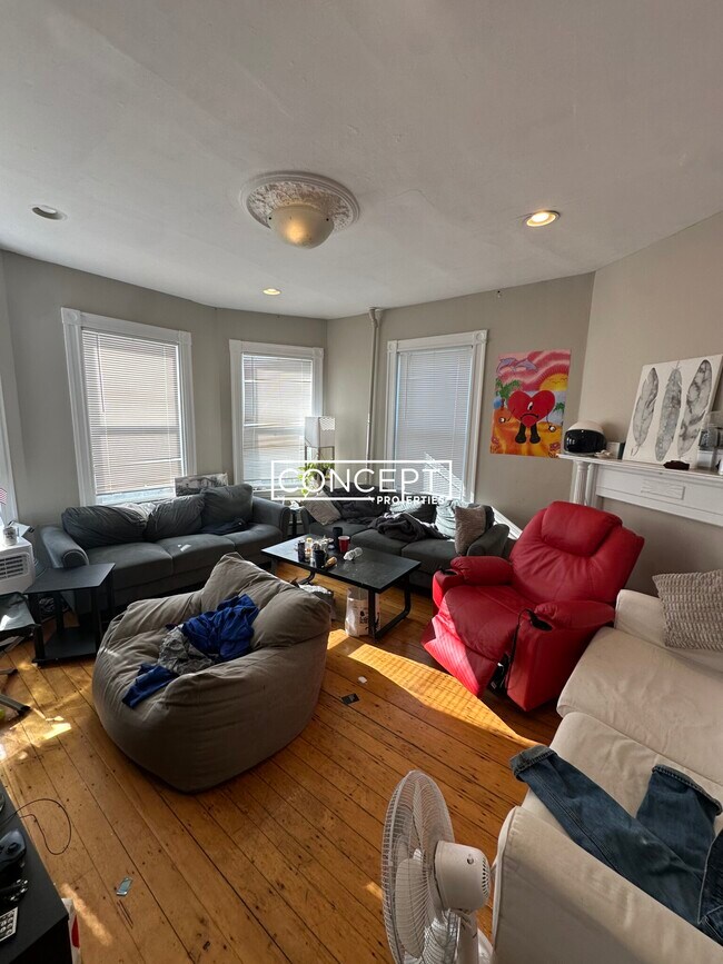 47 Hillside St Unit 2GC, Boston, MA 02120