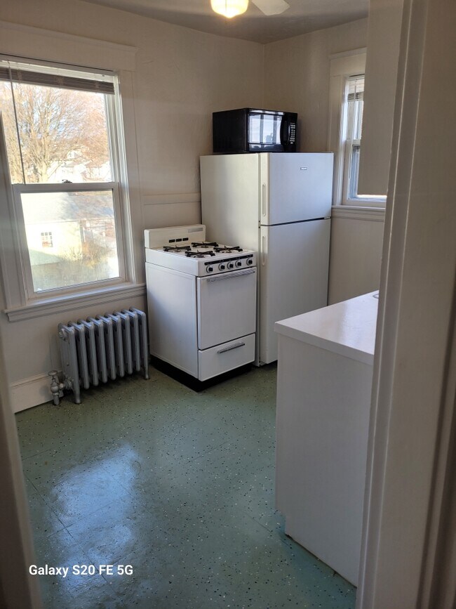 13 Victory Ave unit 4, Quincy, MA 02169 - photo 5