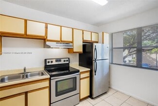 2203 SW 80th Terrace Unit 2203 UPDATED, Miramar, FL 33025
