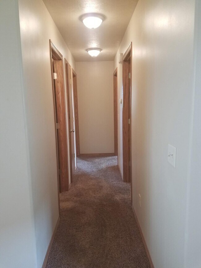 8200 S Hughes Ave unit 1, Sioux Falls, SD 57108 - photo 6