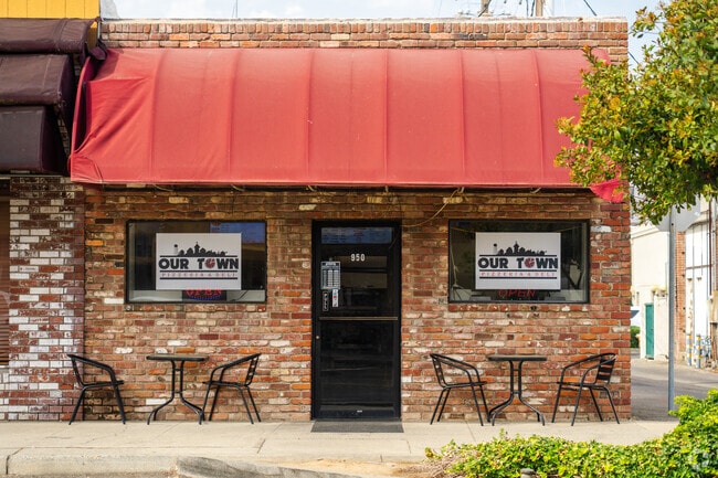 Our Town Pizzeria and Deli is a Gridley staple.