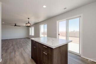 3769 E Jamestown Dr, Nampa, ID 83686